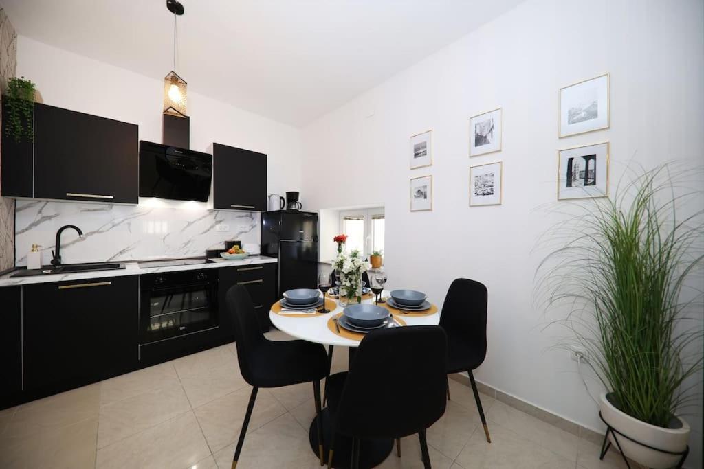 “Minipalais” Apartment In The Heart Of Zadar Zewnętrze zdjęcie